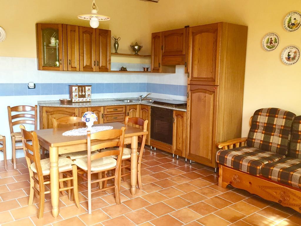 Cascina Stralla Farigliano Chambre photo