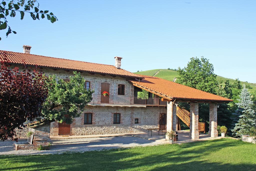 Cascina Stralla Farigliano Extérieur photo